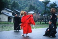 国津神社の神事(若狭の王の舞群)