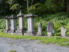本道寺代参塔群