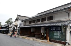 服部幸平家住宅倉 