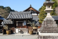 観心寺子院中院 