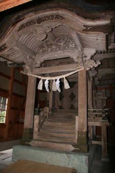 井波の蚕堂