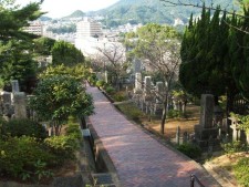 東山公園（旧海軍墓地）
