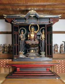 中大木地区木造薬師如来坐像及び両脇侍像 