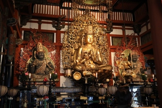 金剛寺の彫刻群 