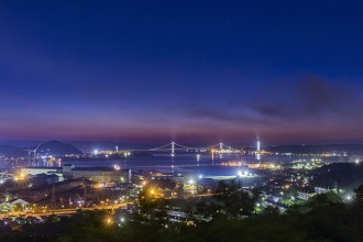 工場景観と企業城下町のまちなみ 