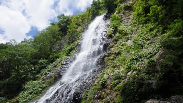 落差98ｍの名瀑「天滝」