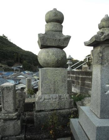 太地角右衛門の墓