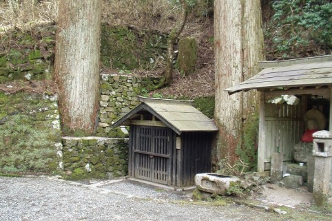 弁慶水の水屋