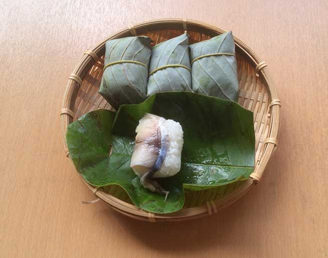 朴の葉寿司