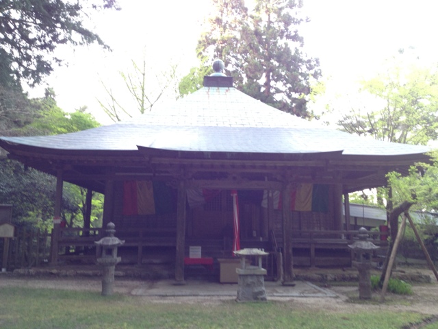 岩湧寺
