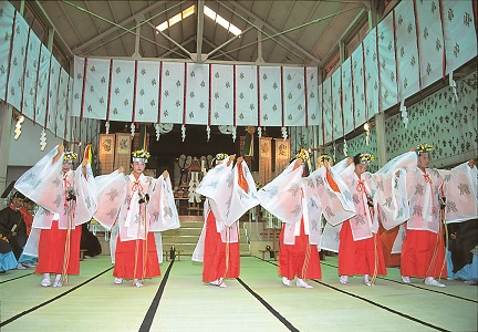 大山阿夫利神社の倭舞・巫子舞