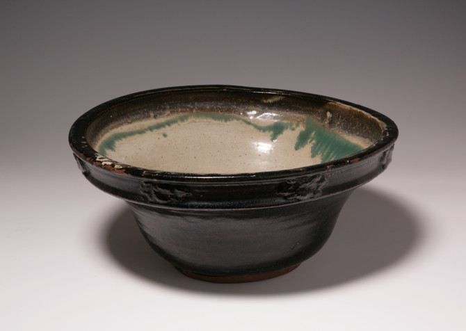 黒釉捏鉢（笠間焼初期作品）