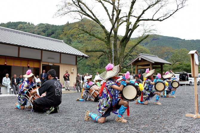 四郷千両踊り