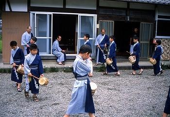 上中の六斎念仏（瓜生）