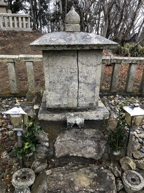 嶺の龍王　授学無学人記品