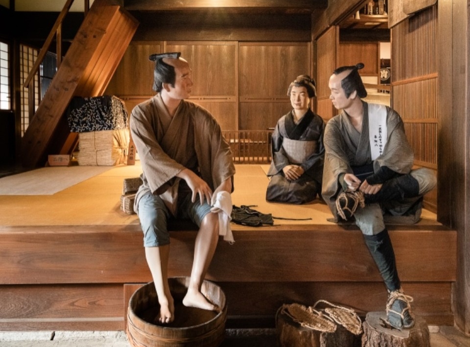 日本初「旅ブーム」を起こした弥次さん喜多さん、駿州の旅 宿泊