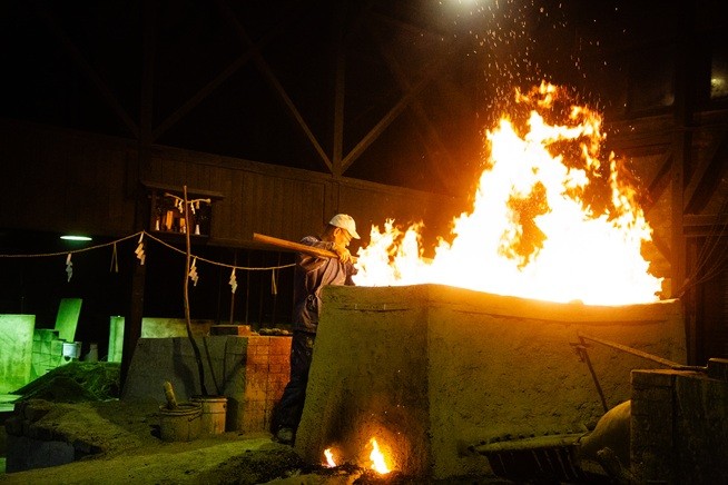 玉鋼製造（たたら吹き）伝承