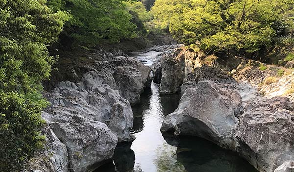 やばけい遊覧～大地に描いた山水絵巻の道をゆく｜日本遺産ポータルサイト